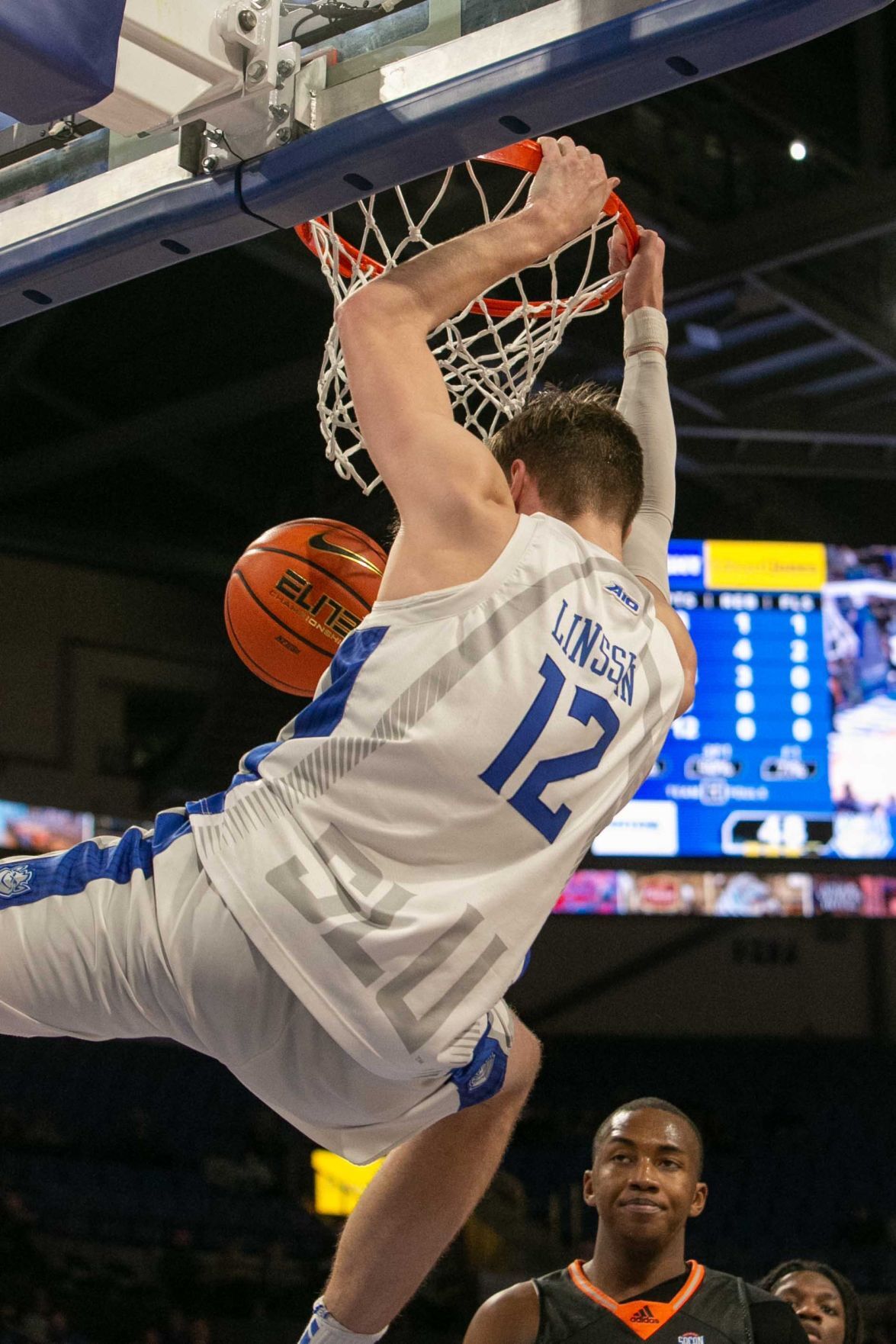 Billikens take on Bears at Chaifetz
